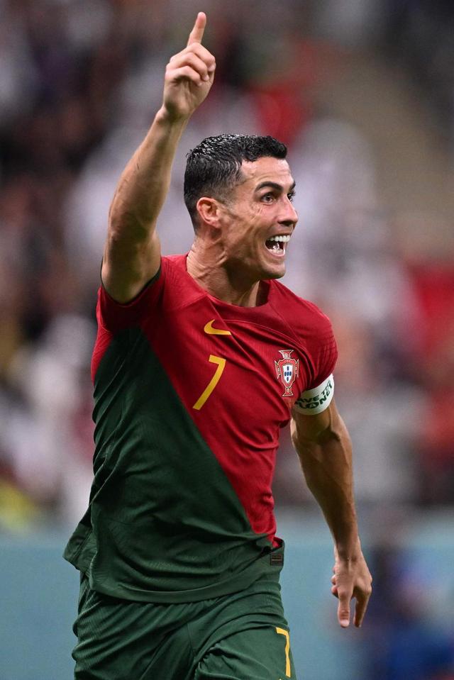 欧冠半场：里奥斯乱战破门，本菲卡暂1-0那不勒斯