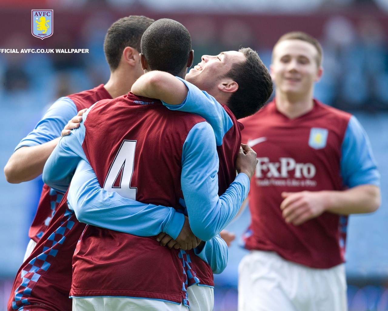 切尔西客战伯恩利首发：帕尔默缺阵！恩佐、沃克在列（切尔西客场战伯恩利首发出炉：帕尔默缺席，恩佐、沃克入选）