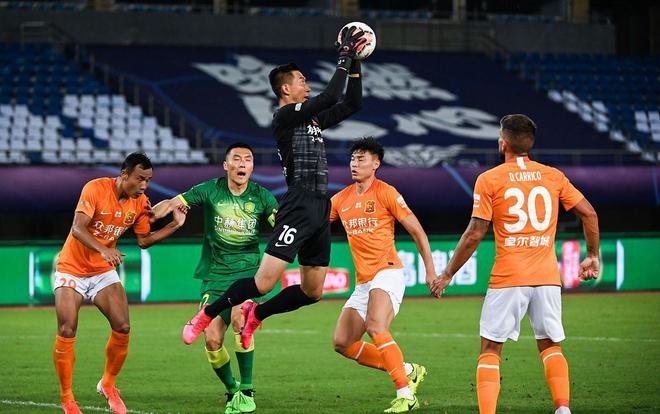 一家中餐馆在哈兰德光顾后推出同名套餐，包含烧鸭、叉烧及脆皮烧肉