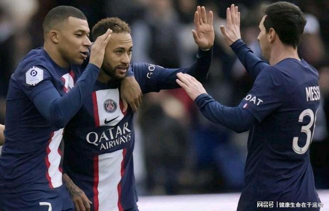 范德萨观战曼联4-1狼队，获官方俏皮回应