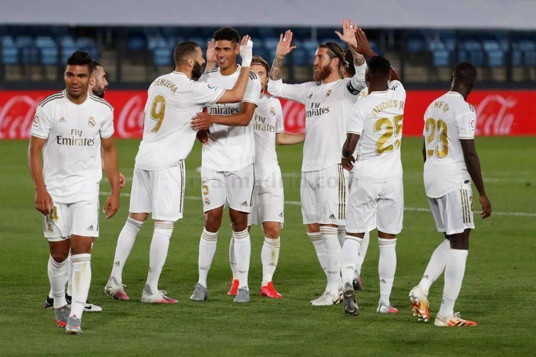 西媒：维尼修斯等核心对阿隆索不满，教练与更衣室发生冷战