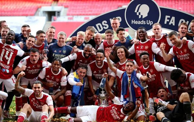 亚冠精英赛第五轮最佳阵：林加德、坎塞洛在列，塔迪奇入选（亚冠精英赛第5轮最佳阵容出炉：林加德、坎塞洛上榜，塔迪奇入围）