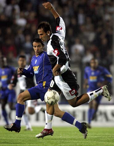 Here we go！罗马诺：拜仁将签下17岁厄瓜多尔中卫奥拉亚（罗马诺爆料：拜仁即将敲定厄瓜多尔17岁中卫奥拉亚）