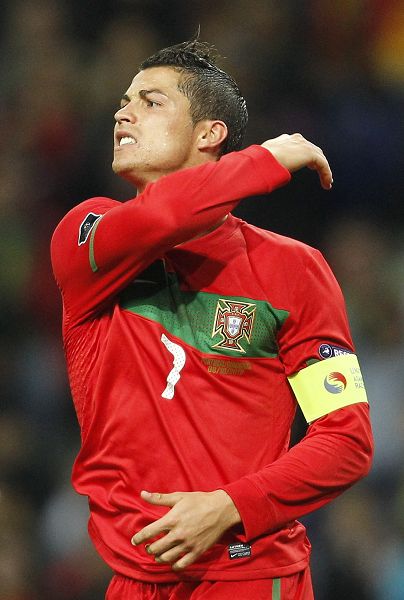 世俱杯金靴赔率：姆巴佩1赔5.5居首 哈兰德紧追（世俱杯金靴赔率出炉：姆巴佩以1赔5.5领跑，哈兰德紧随其后）