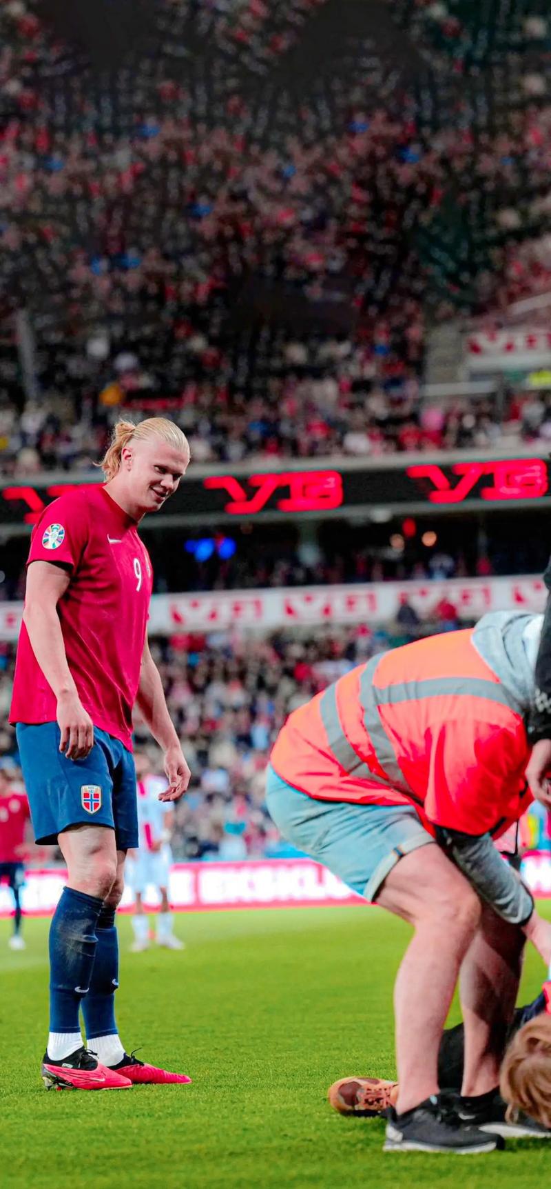 保级生死战戴帽，内马尔时隔1334天再度上演帽子戏法