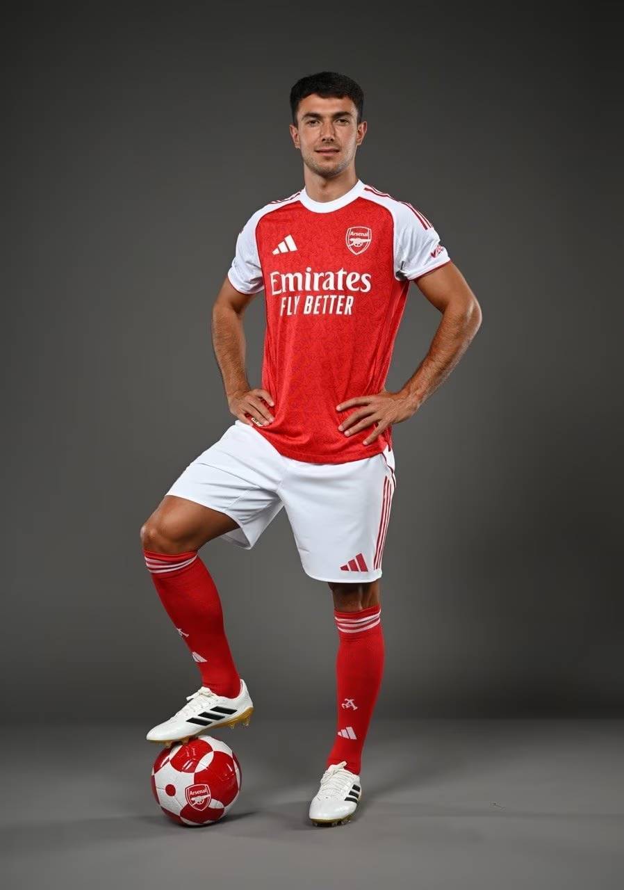 半场战报：科莫0-0卡利亚里