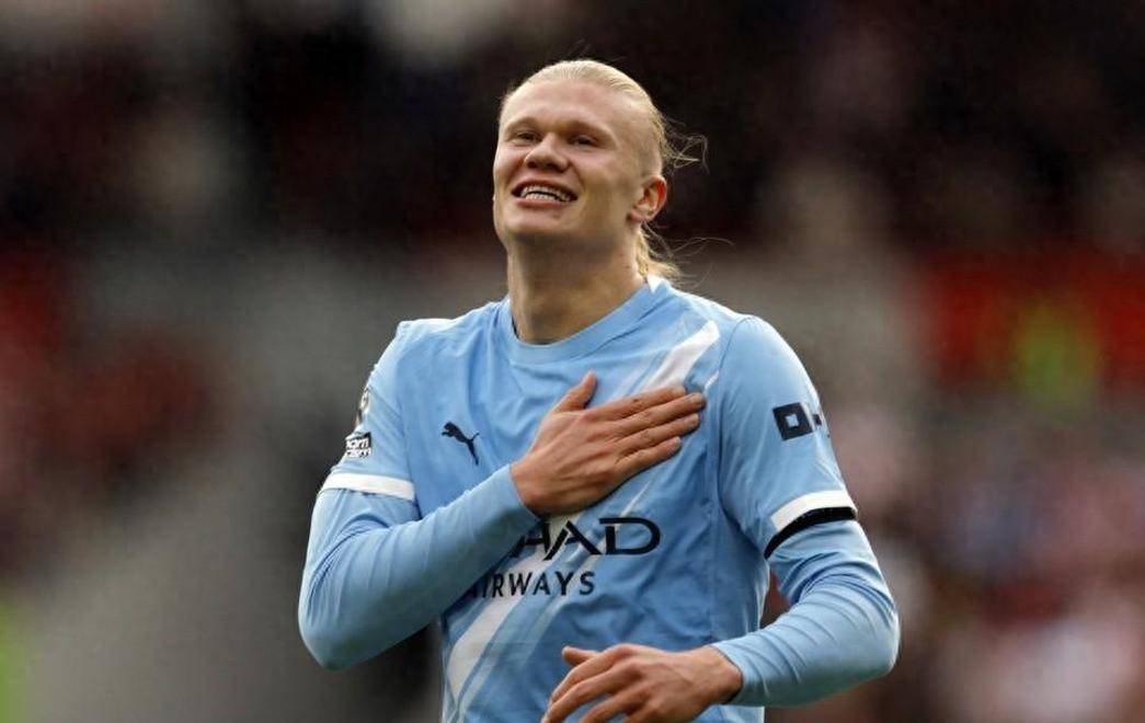 荣获马德里足协颁发的体育传奇奖，托雷斯晒图感谢马德里足协（托雷斯获颁马德里足协体育传奇奖，晒图致谢）