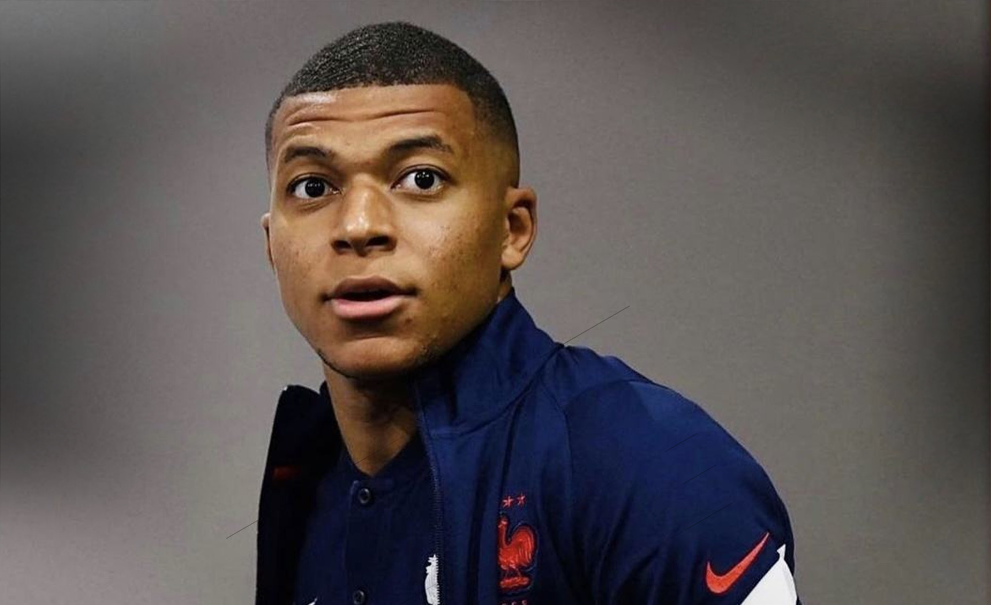 率队晋级美职联1／4决赛后，梅西现场观看儿子训练