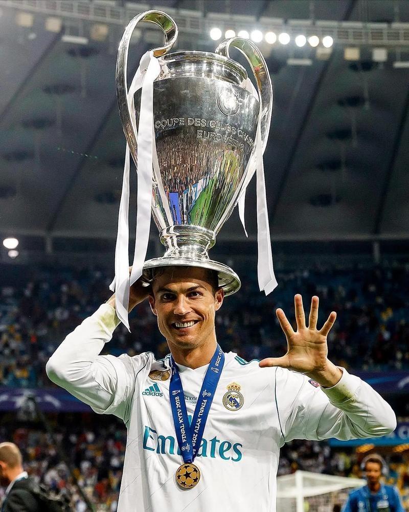 达万庆祝足协杯夺冠：我无比开心能实现这个将永存于心的梦想（达万庆贺足协杯夺冠：圆了铭记于心的梦想，我欣喜万分）