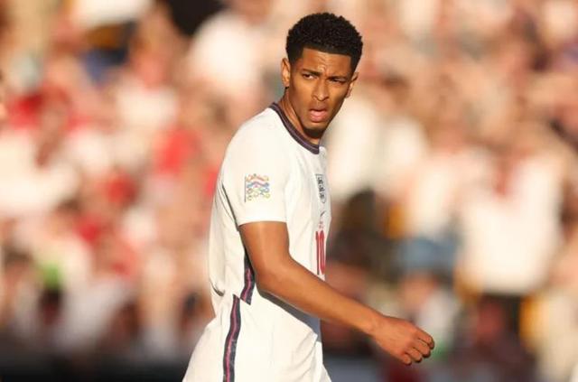 这队踢得像巅峰巴萨