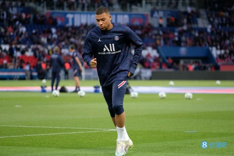 墨尔本城主帅：踢阿德莱德可能会轮换，下周亚冠还要对阵柔佛（为备战下周亚冠对柔佛，墨尔本城主帅：对阵阿德莱德或调整阵容）